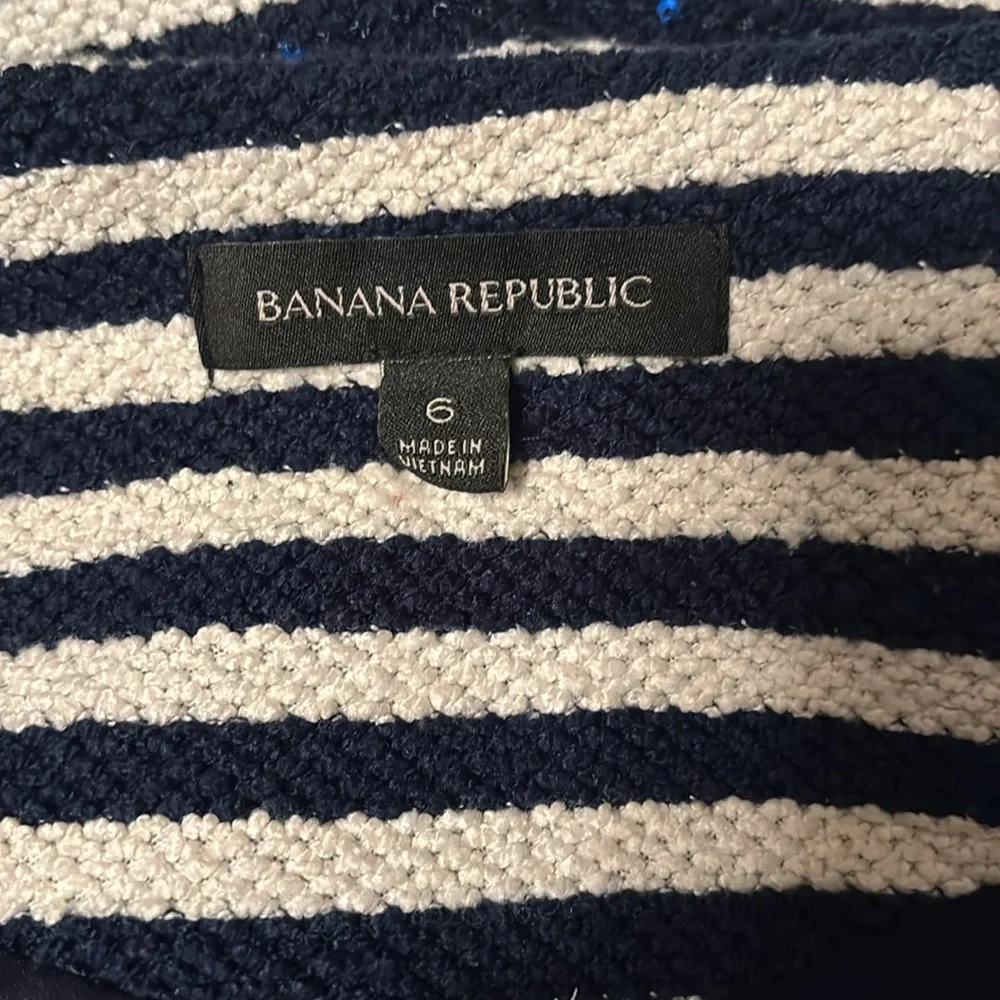 Banana Republic Women’s Size 6 Knit Jacket Striped Navy Blue And Cream Sequin - Picture 4 of 4